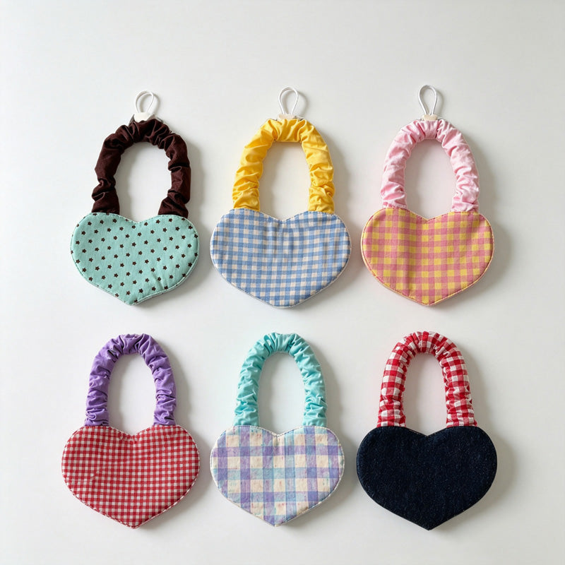 Heart Shape Plaid Hanging Hand Towel