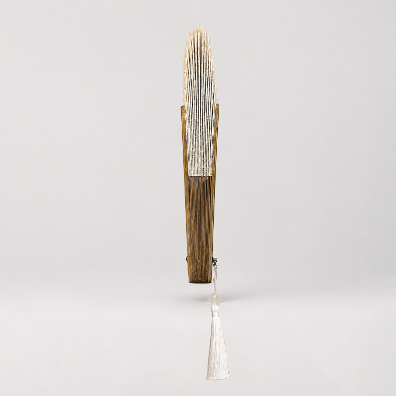 White Lace Shell Shape Bamboo Fan