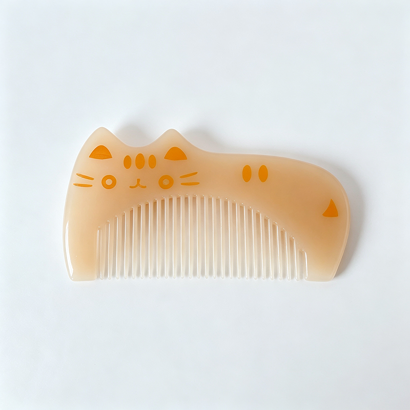 Persian Cat Shape Pocket Hair Comb