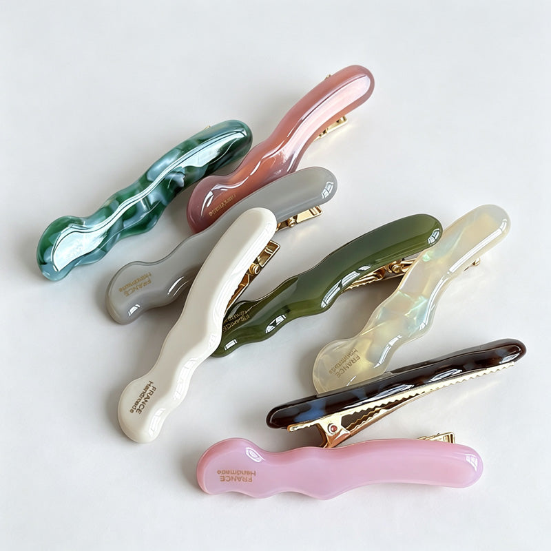 Wavy Acetate Alligator Hair Barrette