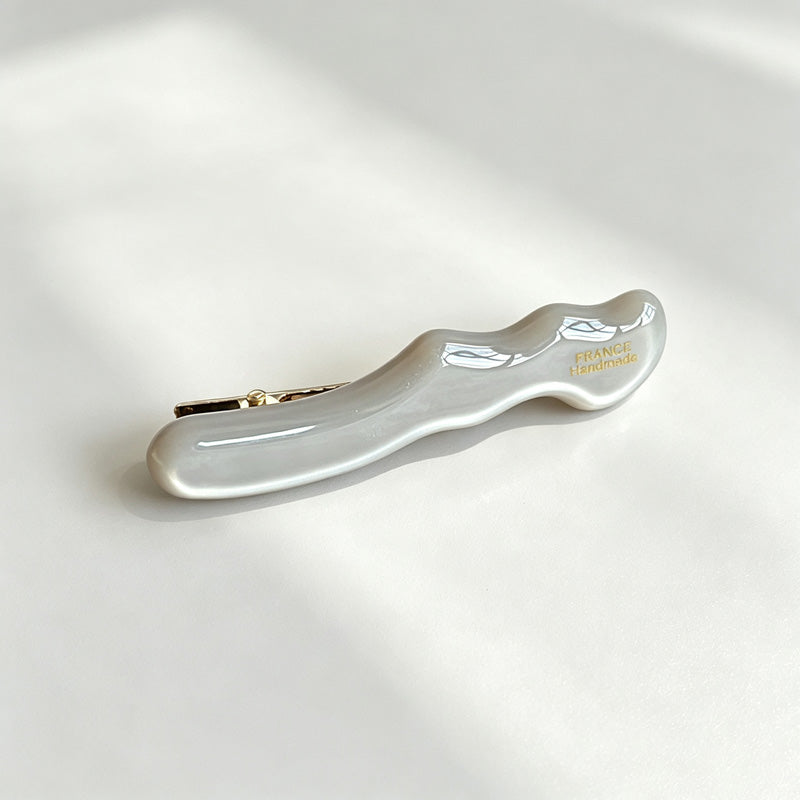 Wavy Acetate Alligator Hair Barrette