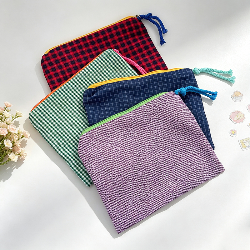 Color Contrast Plaid Makeup Bag