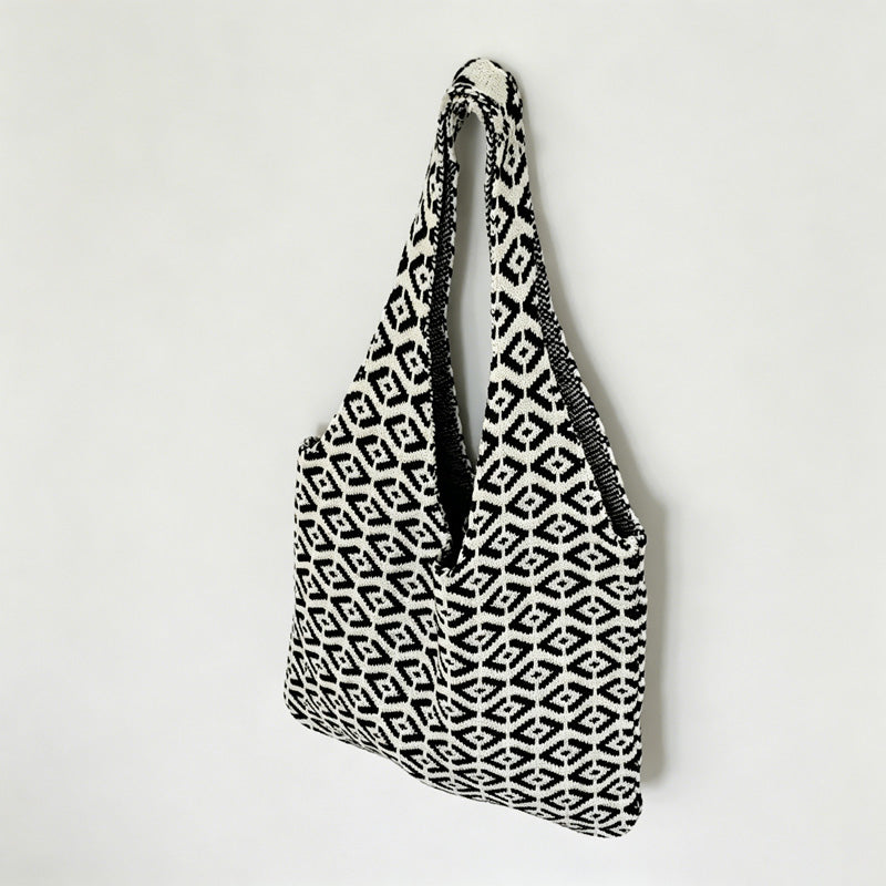 Monochrome Pattern Knit Tote Bag