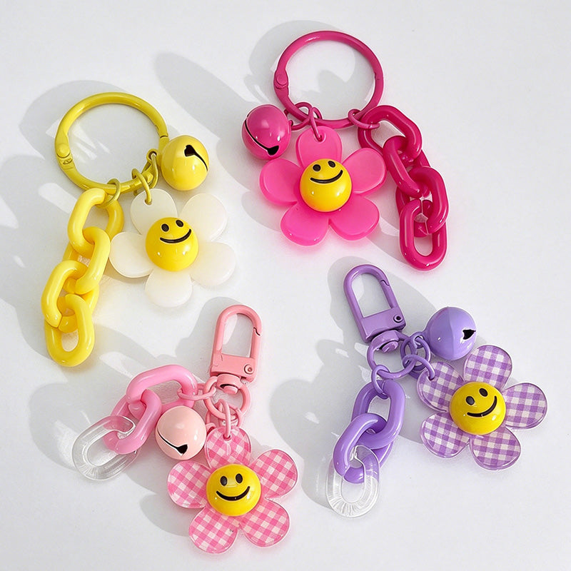 Smiley Face Daisy Flower Keychain