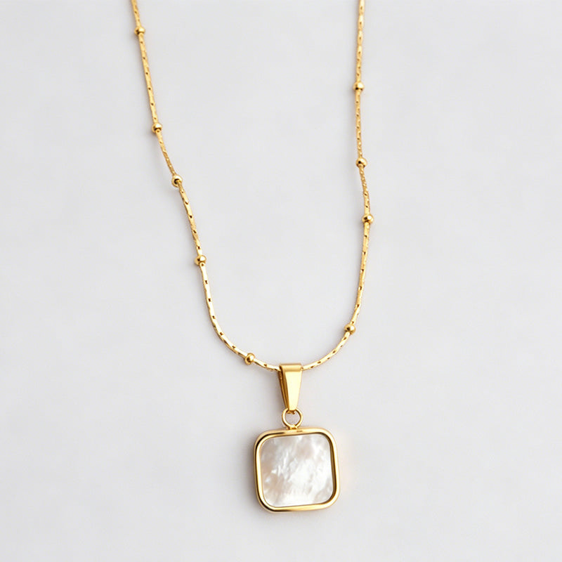 Sweet Artistic Mother-of-Pearl Heart Titanium Steel Necklace