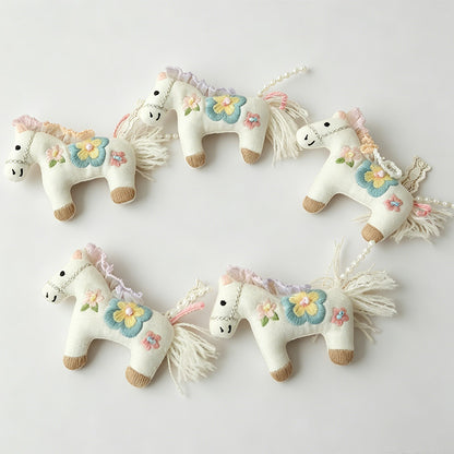 2PCS Playful Pony Cloth Daily Fashion Brooch Set