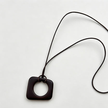 Irregular Pendant Necklace