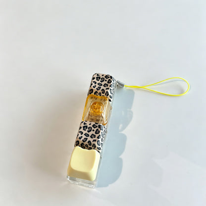 Four-Key Fidget Leopard Keychain