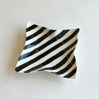 Irregular Wave Ceramic Plate with Polka Stripes