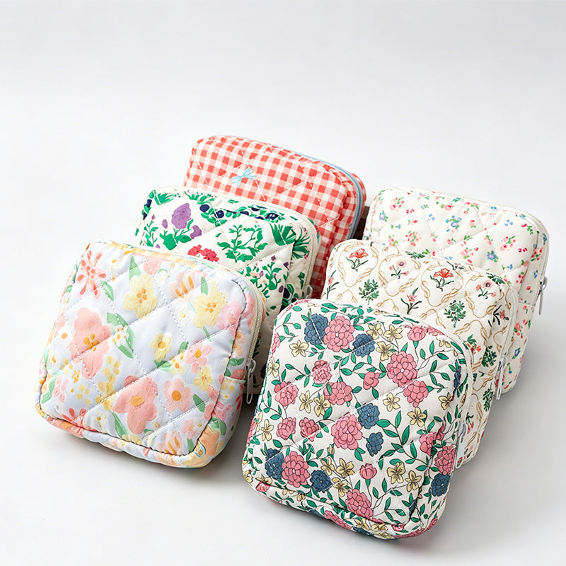 Floral Quilted Portable Storage Bag