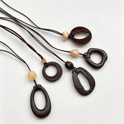 Irregular Pendant Necklace