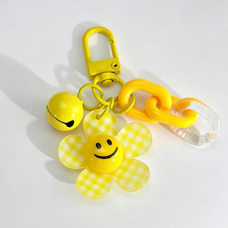 Smiley Face Daisy Flower Keychain