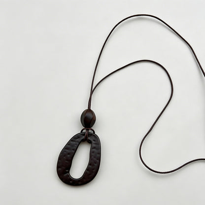 Irregular Pendant Necklace