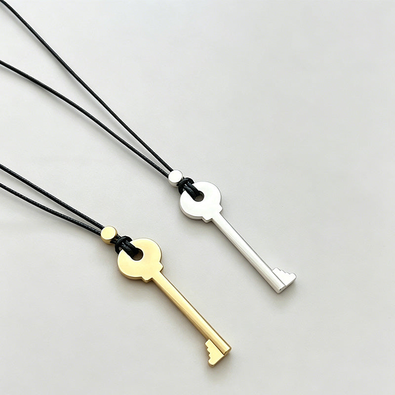 Retro Minimalist Vintage Key Copper Alloy Necklace