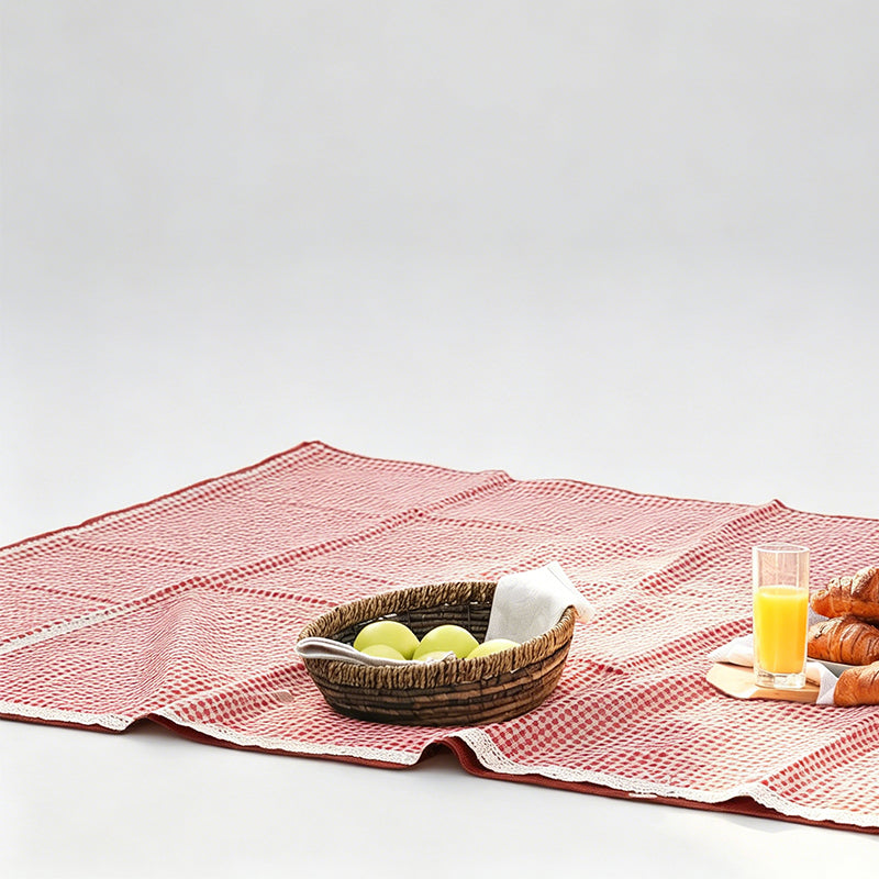 Multi-purpose Polyester Lace-Border Plaid Outdoor Picnic Blanket