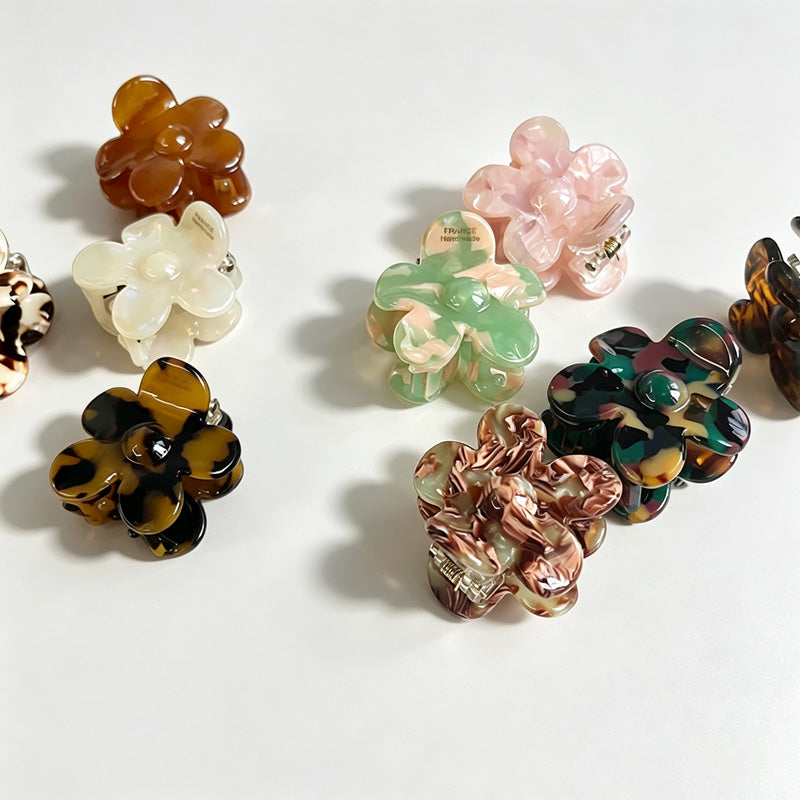 Small Flower Marbled Hair Claw