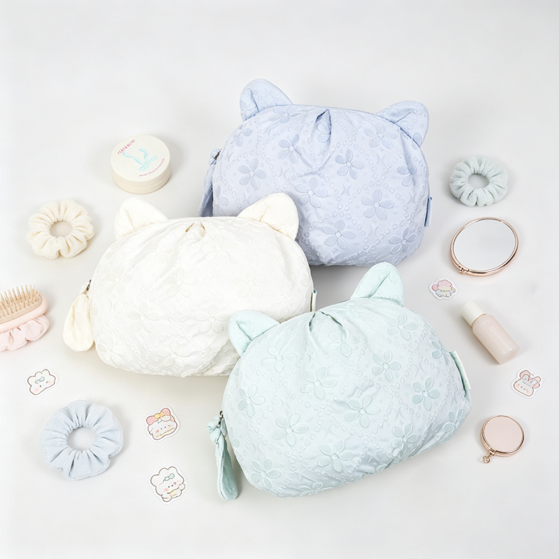 Textured Cat Cosmetic Pouch