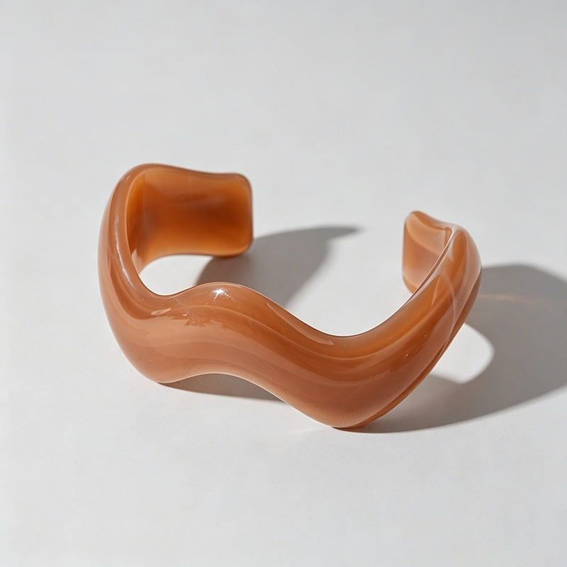 Wavy Shark Hair Claw Clip
