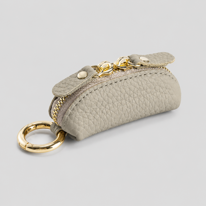 Oval Pouch Sunglasses