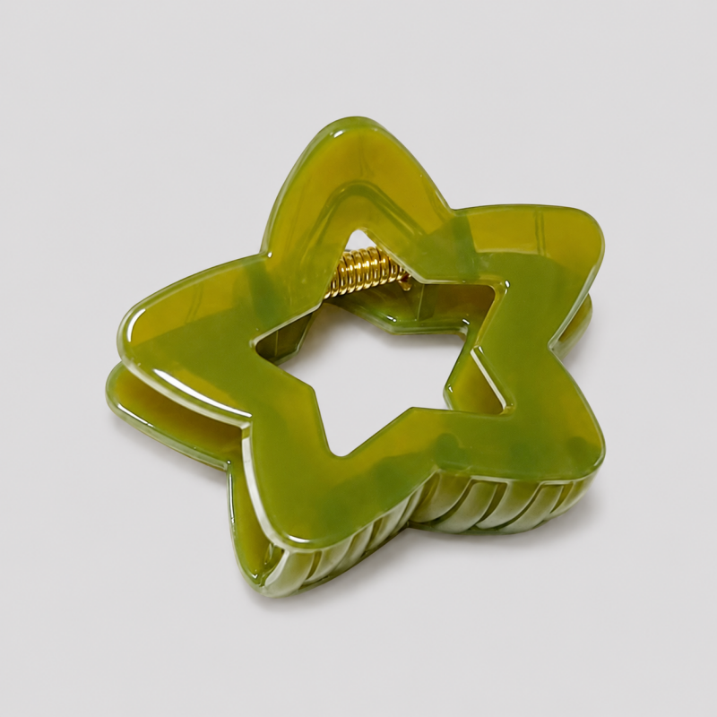 Cutout Star Claw Clip