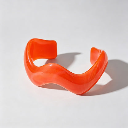 Wavy Shark Hair Claw Clip