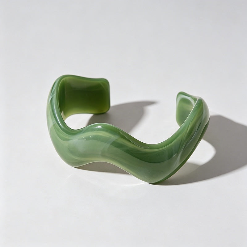 Wavy Shark Hair Claw Clip