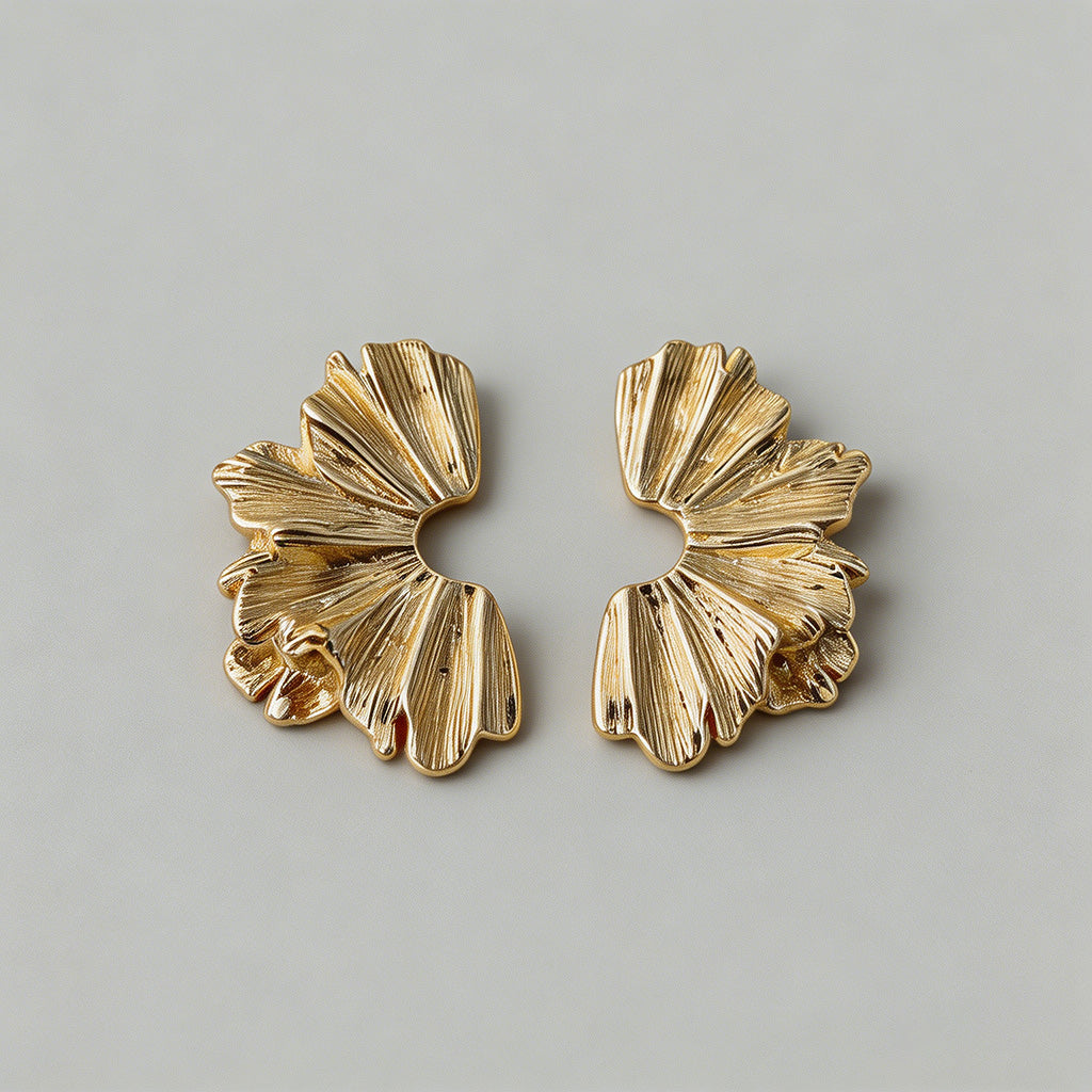 Vintage Textured Flower C-Hoop - Shopdayla Wholesale - #2050