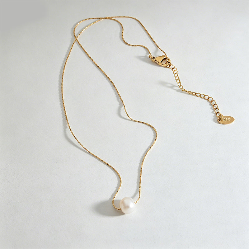 Minimalist Freshwater Pearl Pendant Necklace