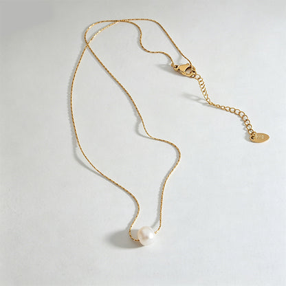 Minimalist Freshwater Pearl Pendant Necklace