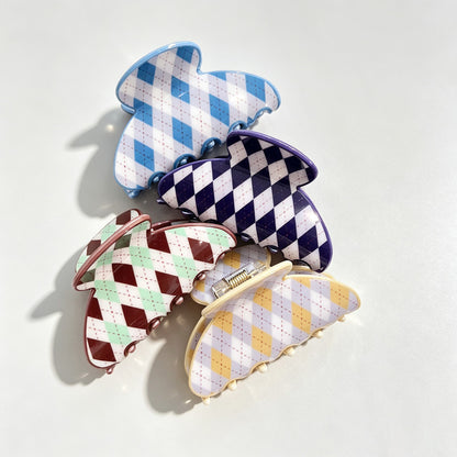 Argyle Diamond Print Hair Claw