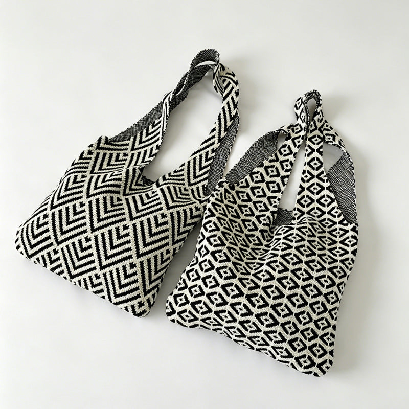 Monochrome Pattern Knit Tote Bag