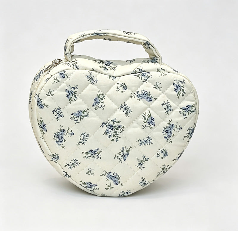 Heart‑Shaped Quilted Cosmetic Pouch