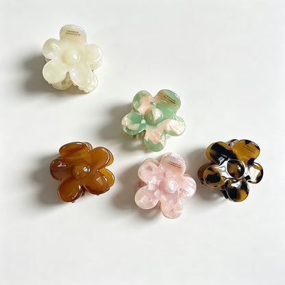 Small Flower Marbled Hair Claw