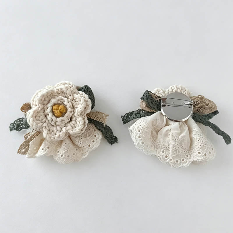 Brooch Pin with Rabbit Mushroo - Shopdayla Wholesale - #5986