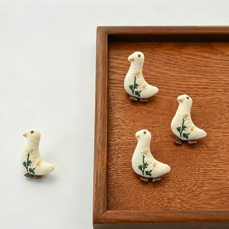 Embroidered Fabric Duck Brooch - Shopdayla Wholesale - #8178