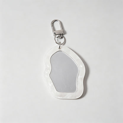 Vintage Irregular Wavy Resin K - Shopdayla Wholesale - #1730
