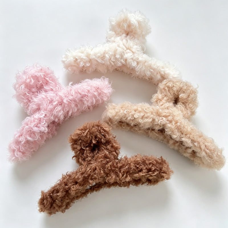 Plush Triangle Claw Clip