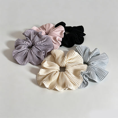 Simple Pleated Scrunchie
