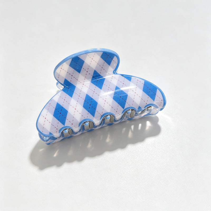 Argyle Diamond Print Hair Claw