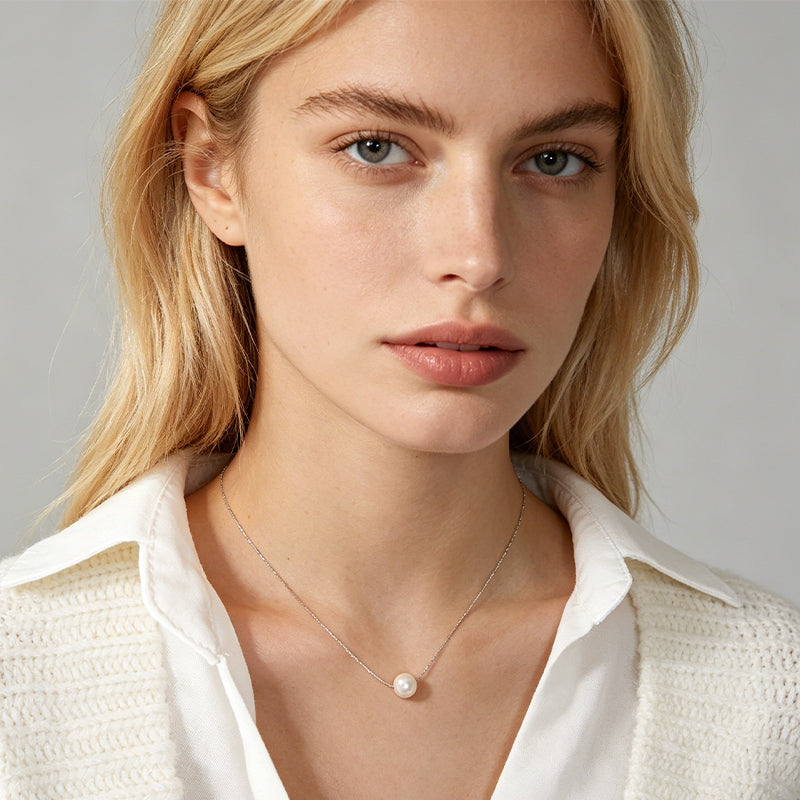 Minimalist Freshwater Pearl Pendant Necklace