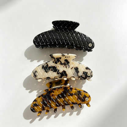 Diamond Embossed Marbled Hair Claw