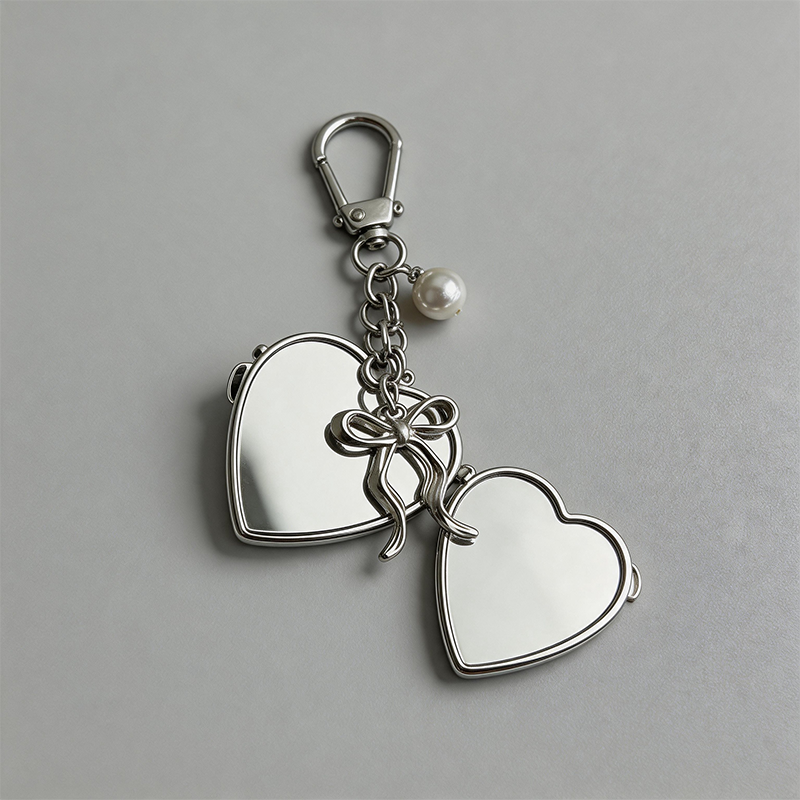 Leopard Heart Mirror Keychain - Shopdayla Wholesale - #6466