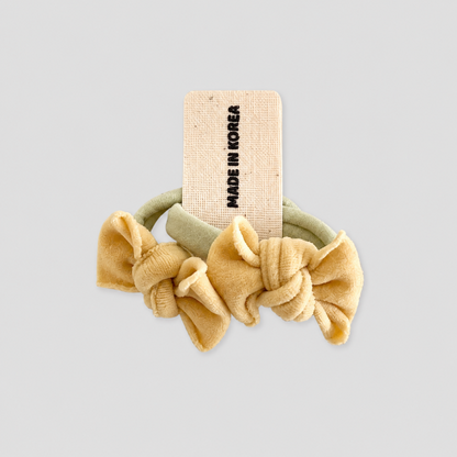 Bow Thumb Set Hair Tie