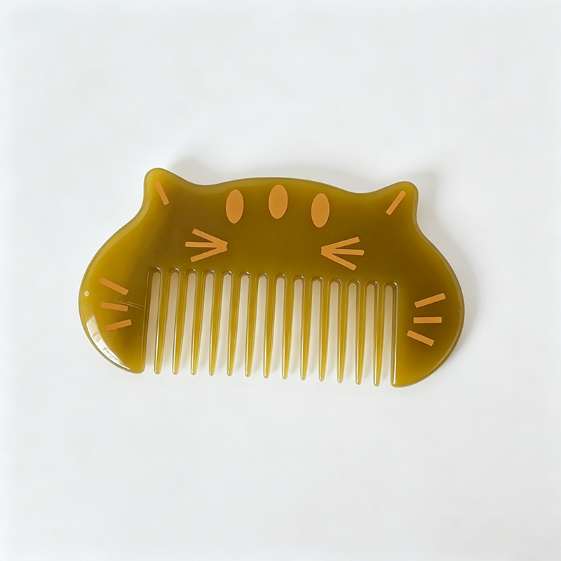 Cat Shape Pocket Hair Comb