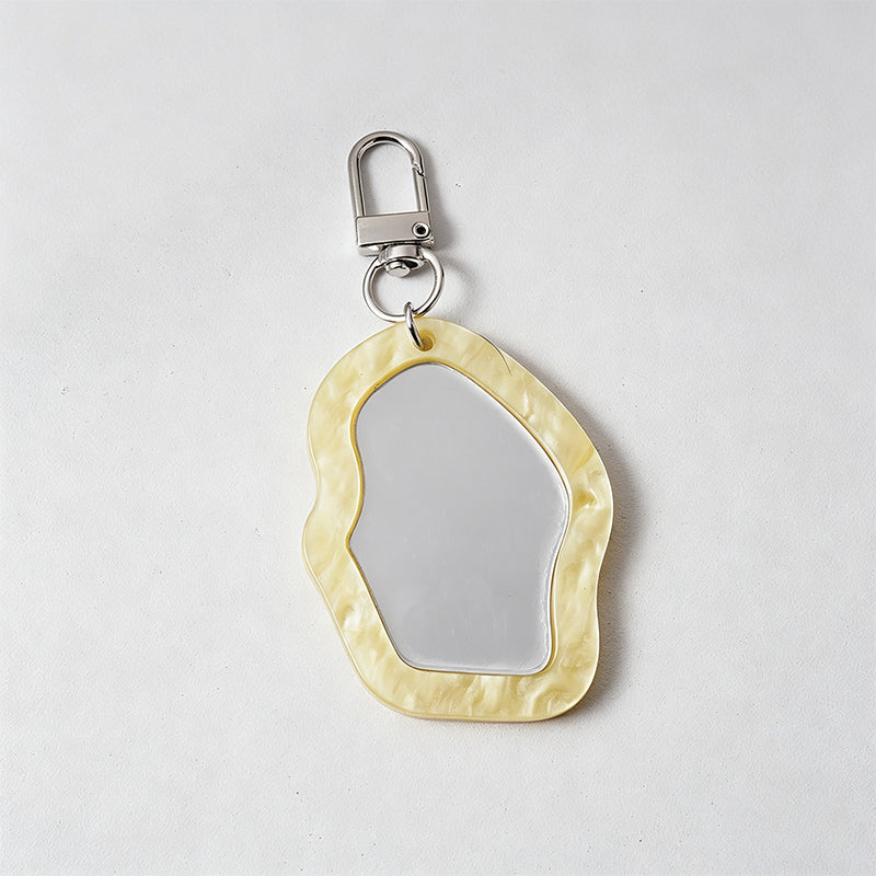 Vintage Irregular Wavy Resin K - Shopdayla Wholesale - #9586