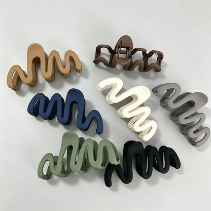 Curved Matte Finish Claw Clip