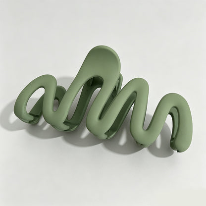 Curved Matte Finish Claw Clip