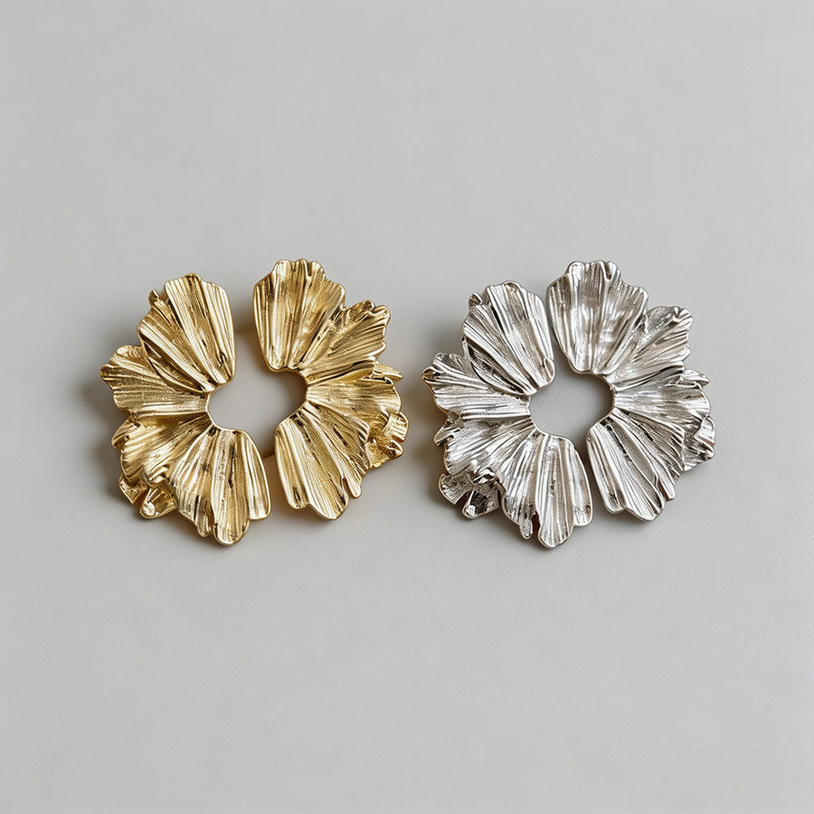 Vintage Textured Flower C-Hoop - Shopdayla Wholesale - #6514