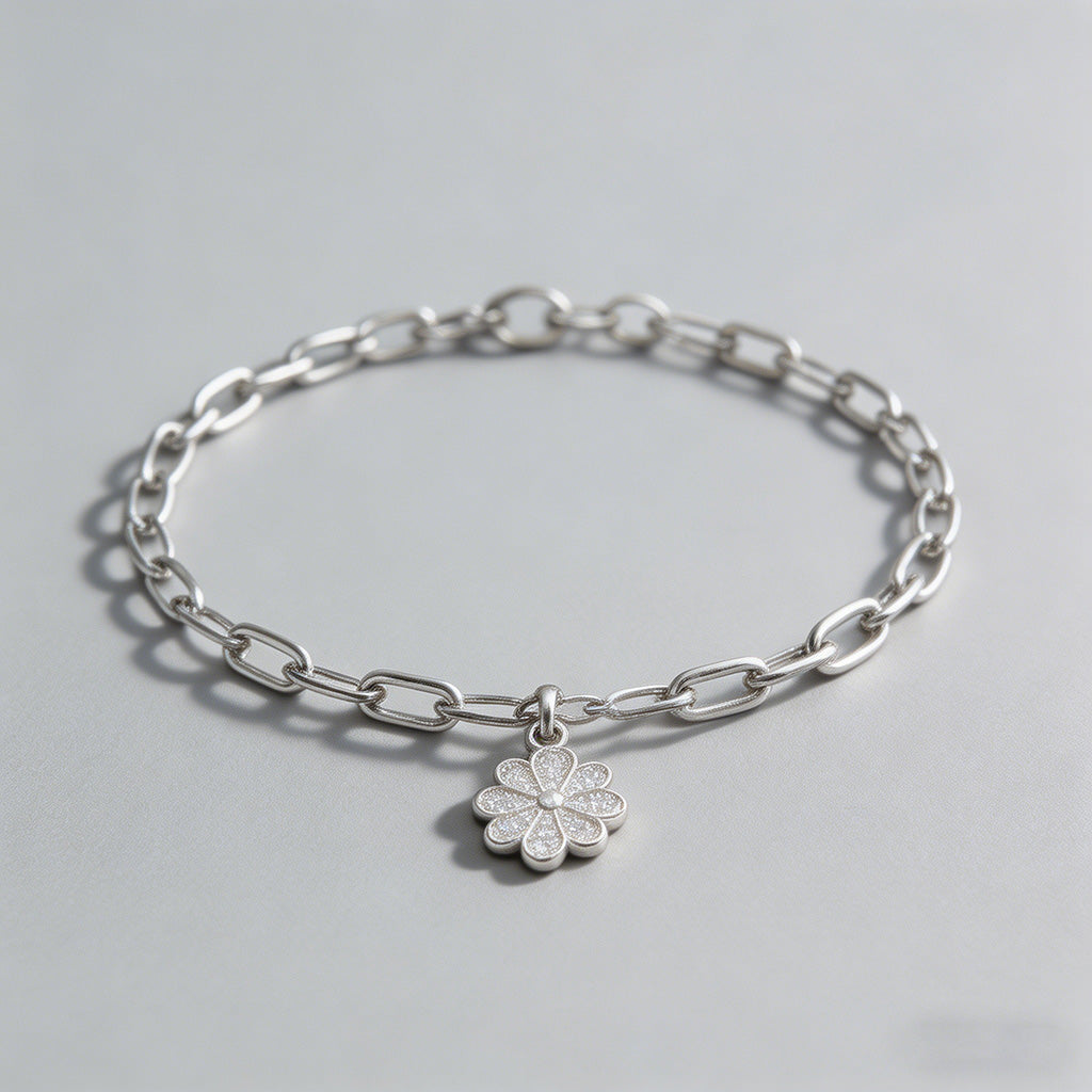 Crystal Clover Charm Paperclip - Shopdayla Wholesale - #0274