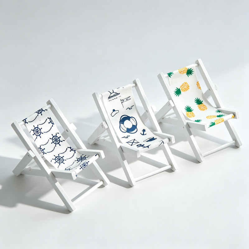 Mini Beach Chair Desktop Ornament
